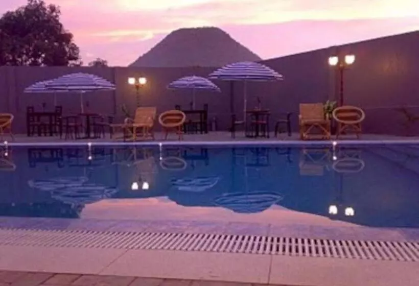 ホテル Grand Wisata