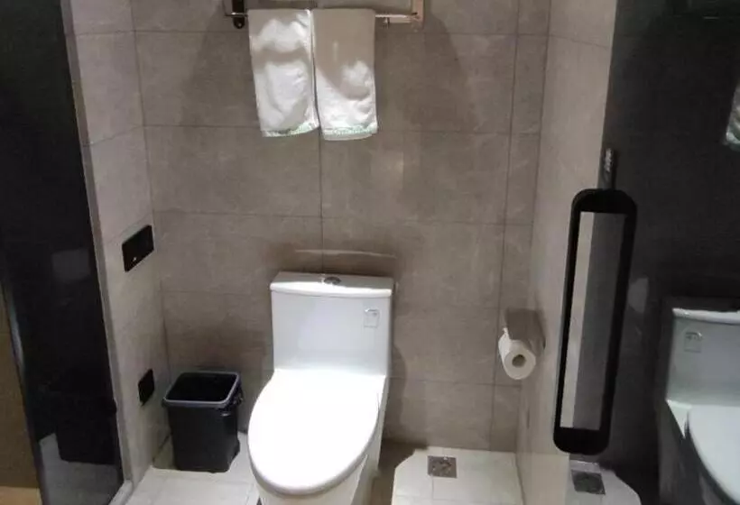 Hotelli Green Tree Inn Hebei Cangzhou Hejian Middle Shijing Road