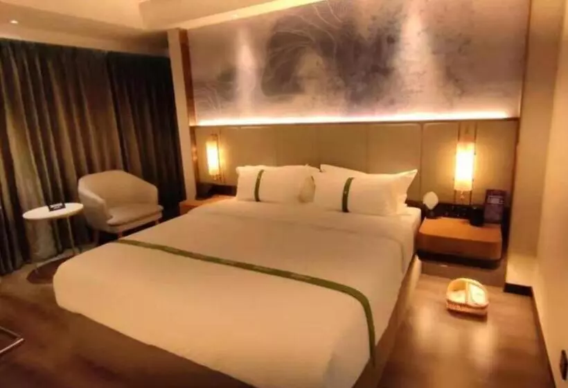 Hotelli Green Tree Inn Hebei Cangzhou Hejian Middle Shijing Road