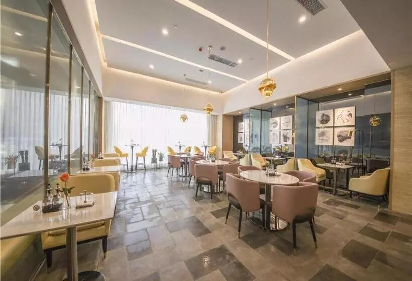 Hotelli Jinjiang Inn Select Xiaogan Changzheng Road Sports Center