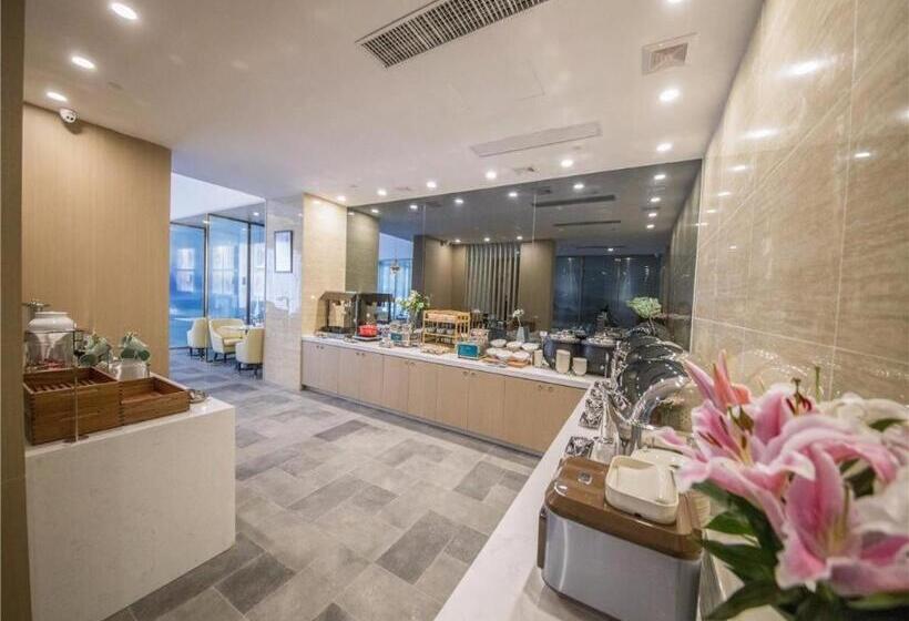 Otel Jinjiang Inn Select Xiaogan Changzheng Road Sports Center