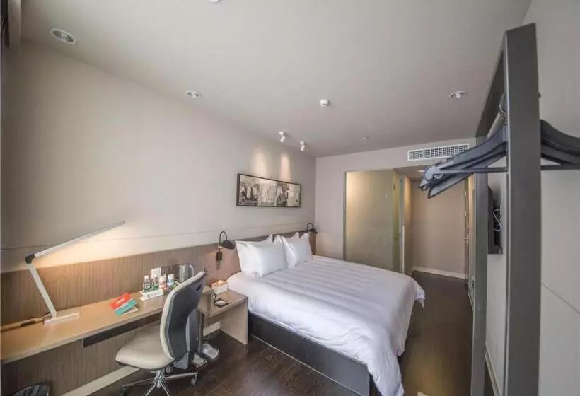 Hotelli Jinjiang Inn Select Xiaogan Changzheng Road Sports Center