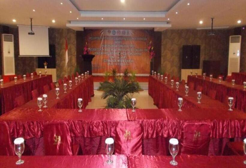 בית מלון כפרי John S