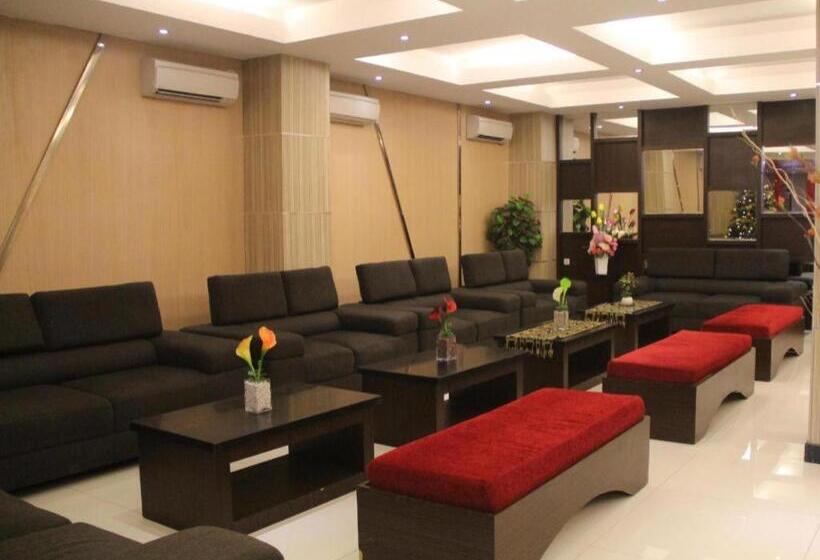 בית מלון כפרי John S