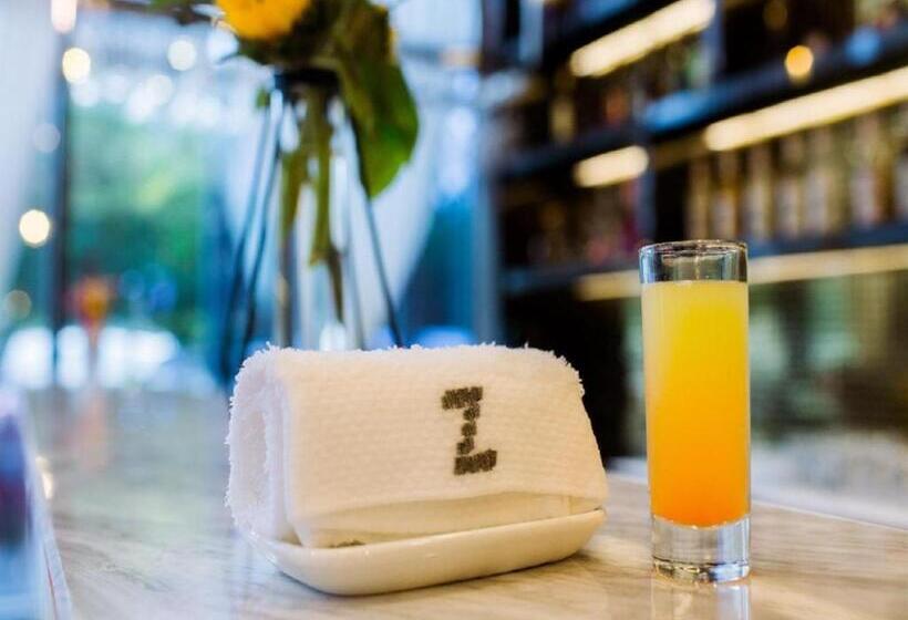 Hotel Zmax Qingyuan Guangqing Railway Station