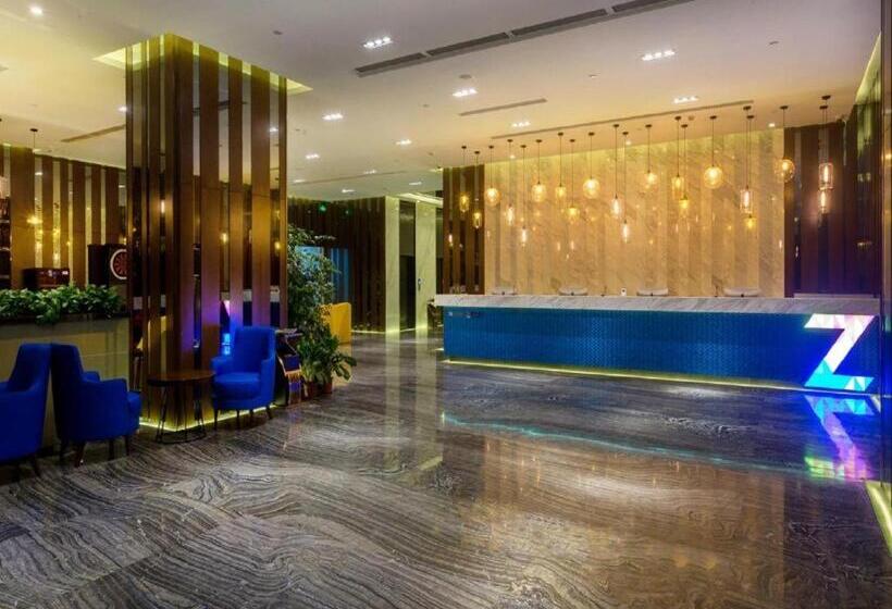 Hotel Zmax Qingyuan Guangqing Railway Station