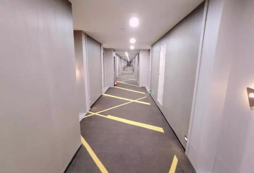 Iu Hotel Lanzhou New District Airport Ruiling International