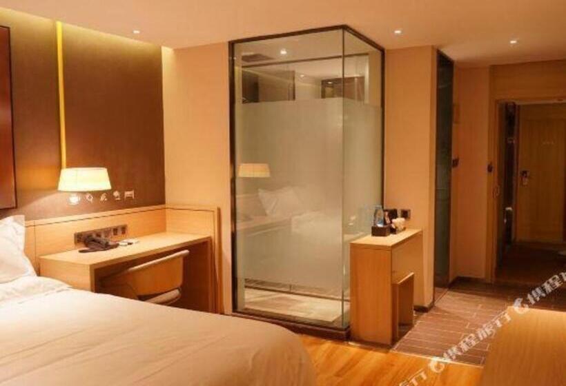 Iu Hotel·jiayuguan People S Shopping Mall