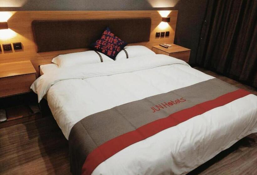 Jun Hotel Henan Sanmenxia Dennis Plaza