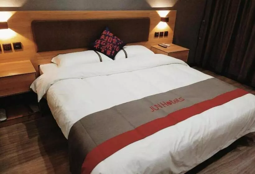 Jun Hotel Henan Sanmenxia Dennis Plaza