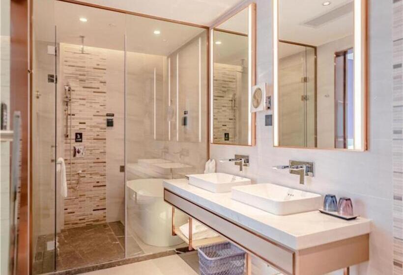 Lavande Hotel Huazhou Beijing Road