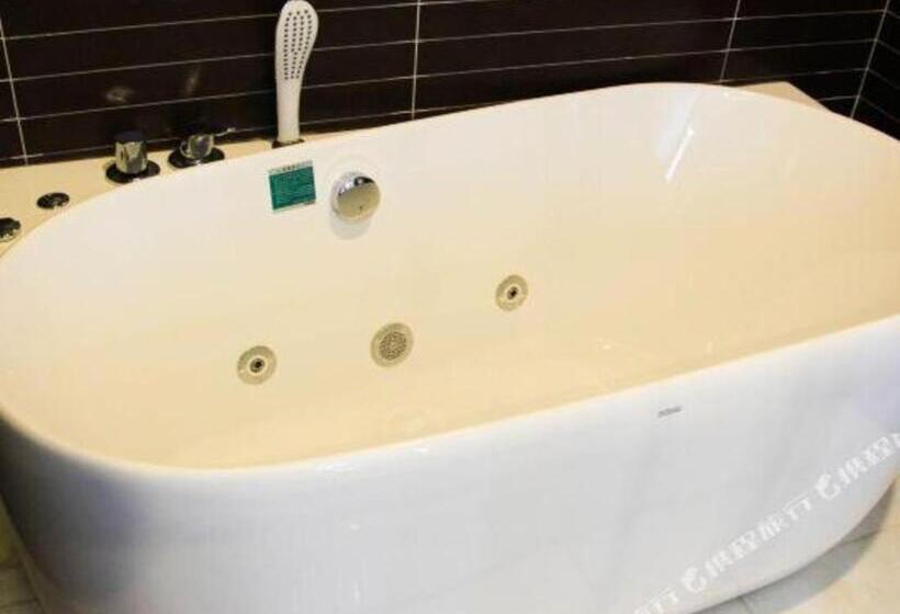 Xana Hotelle·liaocheng City Centre