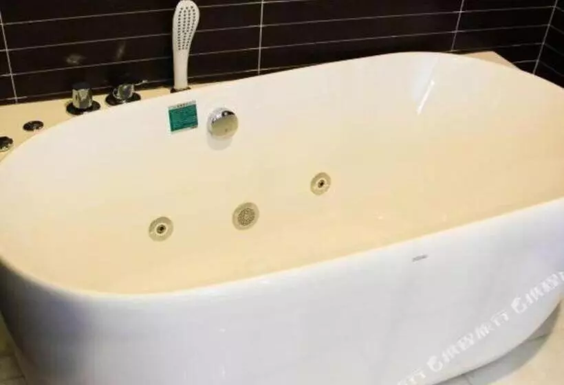 Xana Hotelle·liaocheng City Centre