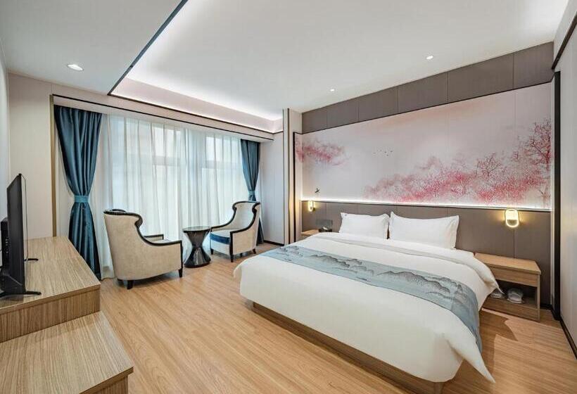 Evening Breeze Hotel 晚风酒店