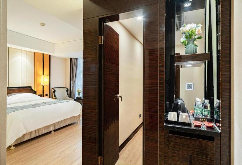 Evening Breeze Hotel 晚风酒店