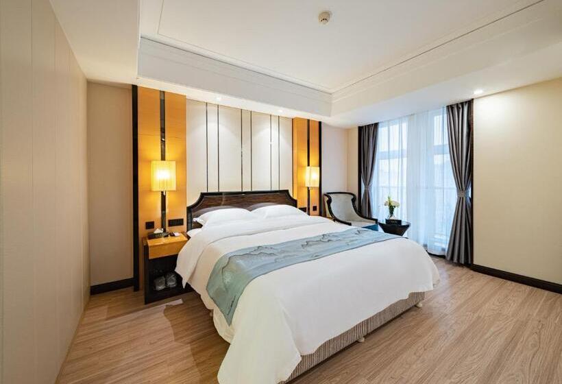 Evening Breeze Hotel 晚风酒店