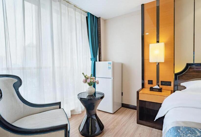 Evening Breeze Hotel 晚风酒店