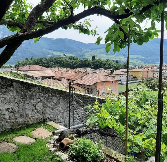 ベッドアンドブレックファースト Holidays