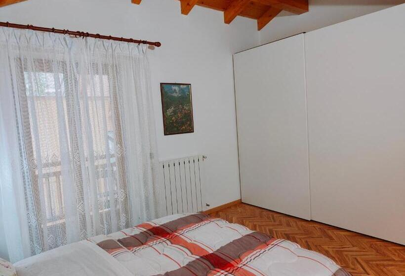 ベッドアンドブレックファースト Holidays