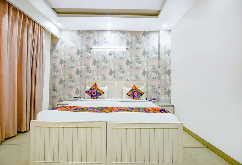 בית מלון כפרי Happy Feet Luxury Home Stay, Dehradun