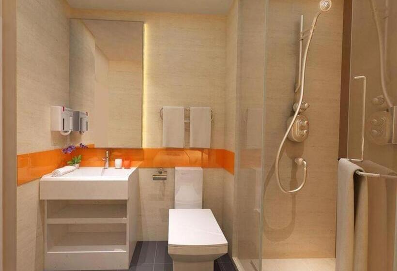 Hotel 7 Days Inn Yingshang Lanxing Building Materials Market