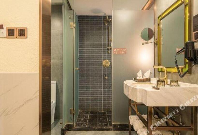 Hotel James Joyce Coffetel Xishuangbanna Poshui Square Manjinglan Ancient City