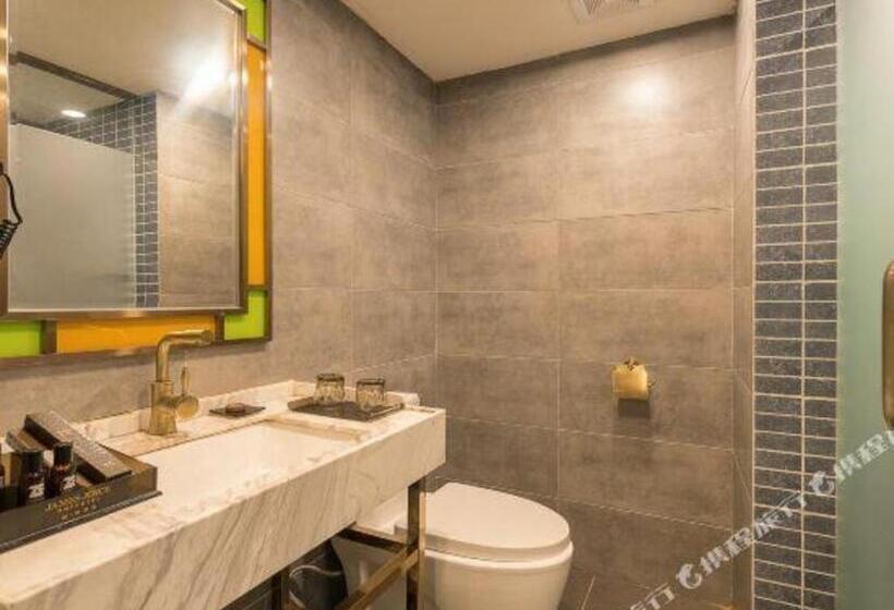 Hotel James Joyce Coffetel Xishuangbanna Poshui Square Manjinglan Ancient City