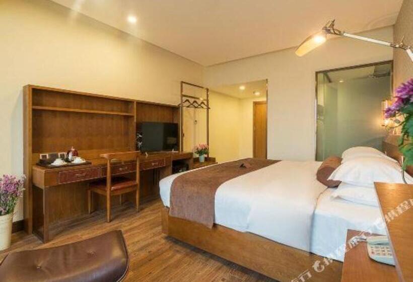 Hotel James Joyce Coffetel Xishuangbanna Poshui Square Manjinglan Ancient City