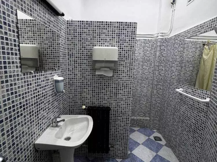 هتل Nelson   Bab El Oued