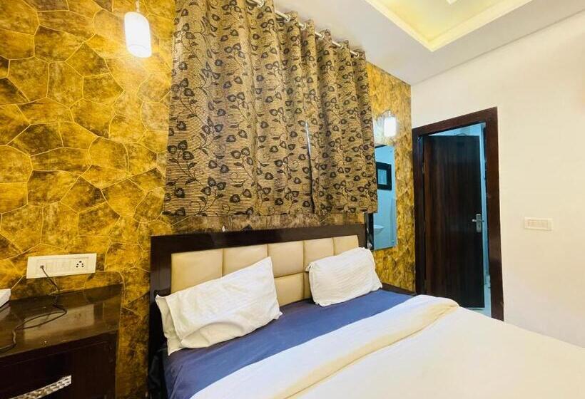 호텔 Samovar Premium