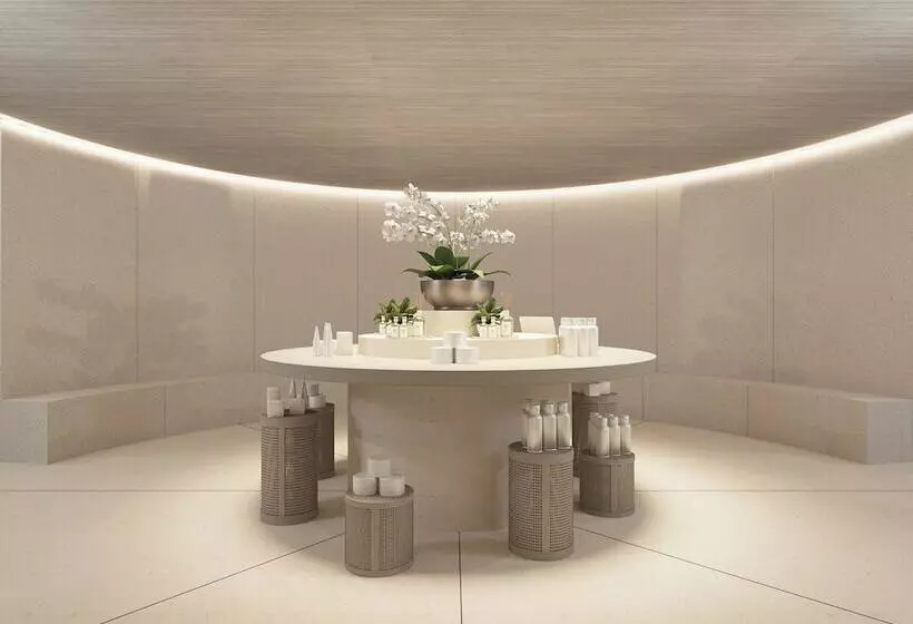 ホテル Tentrem Jakarta