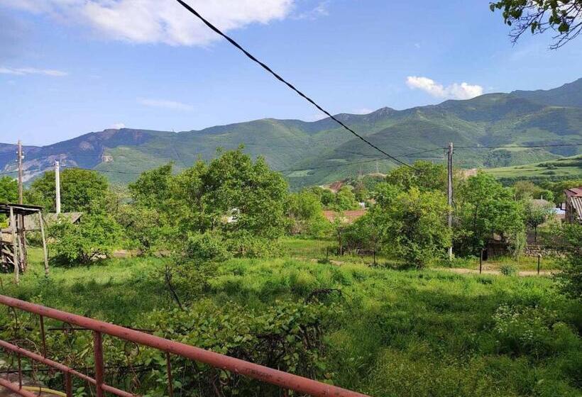 تختخواب و صبحانه Kochants Guesthouse