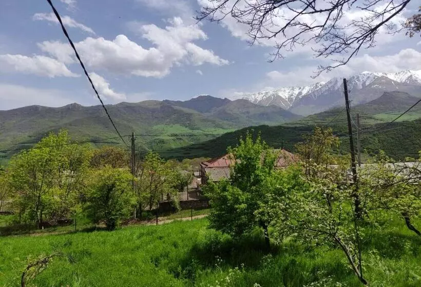 تختخواب و صبحانه Kochants Guesthouse