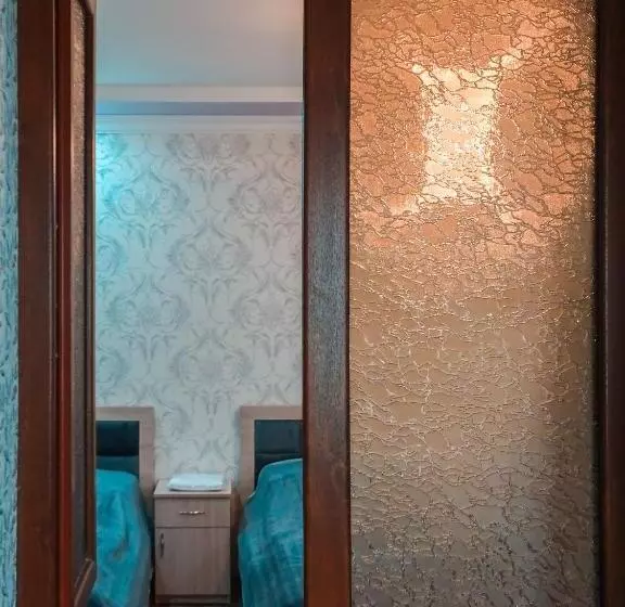تختخواب و صبحانه Kochants Guesthouse