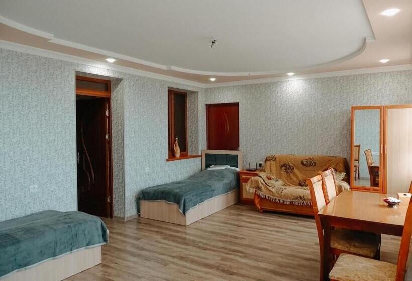 تختخواب و صبحانه Kochants Guesthouse