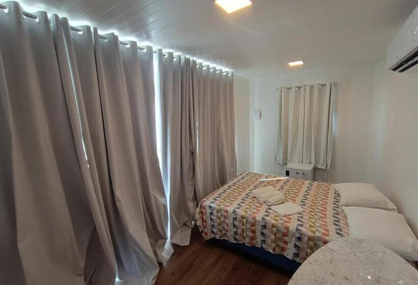 پانسیون Ilha Da Fantasia Suite Aquários