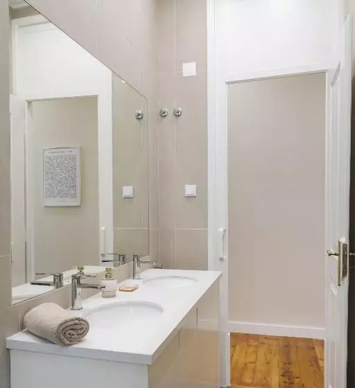 Santa Maria Rooms and Apartments