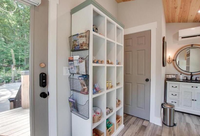 Курорт Magnolia Luxury Treehouse Near Lake Guntersville