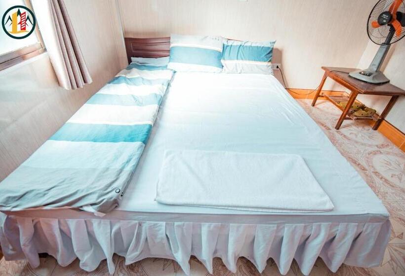 هتل Khách Sạn Hoàng Long