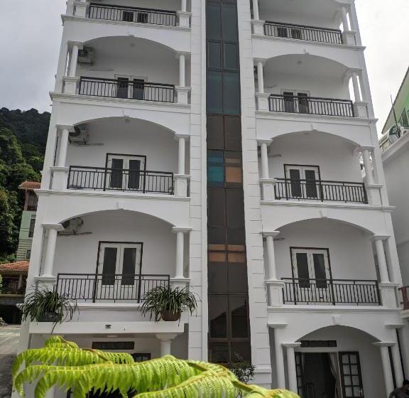 هتل Khách Sạn Hoàng Long