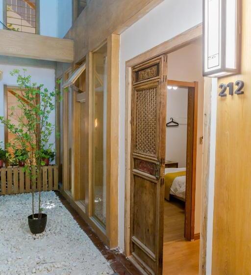 הוסטל Xi An Travelling With Hotel South Gate