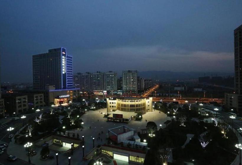 酒店 New Century  Yiwu Rixin