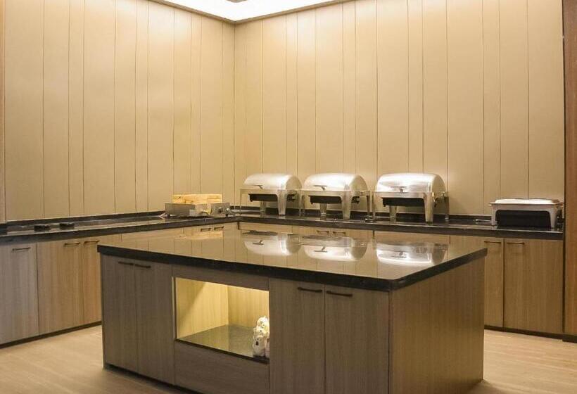 Hanting Hotel Nanchang Gaoxin Avenue Metro Station