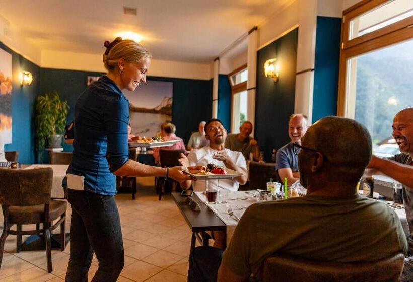 酒店 Lory Molveno Dolomiti