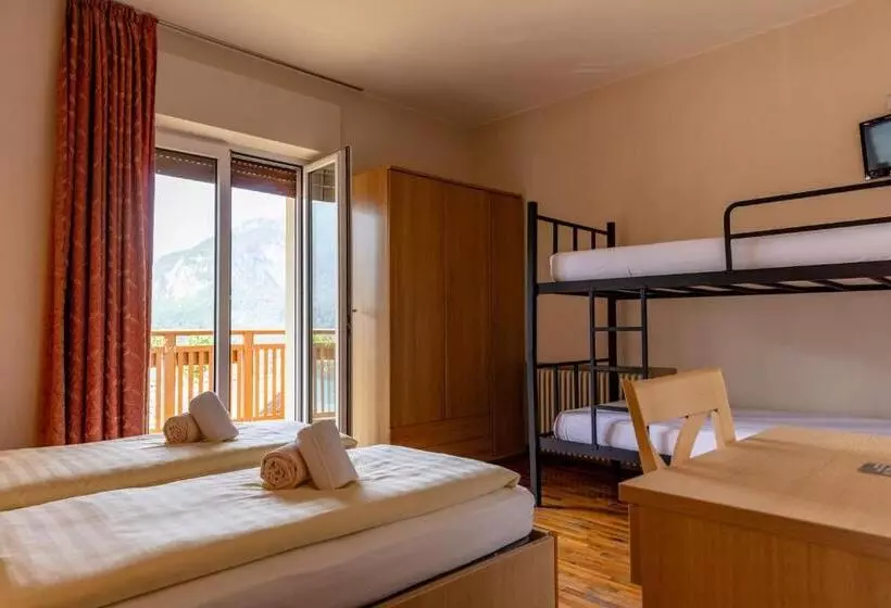 Hotelli Lory   Molveno   Dolomiti