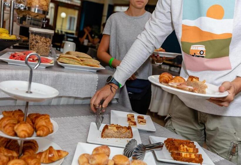 酒店 Lory Molveno Dolomiti