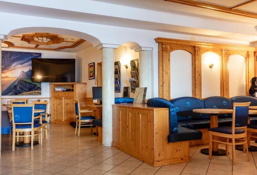 酒店 Lory Molveno Dolomiti