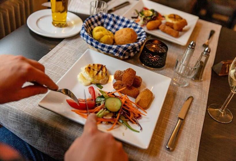 酒店 Lory Molveno Dolomiti