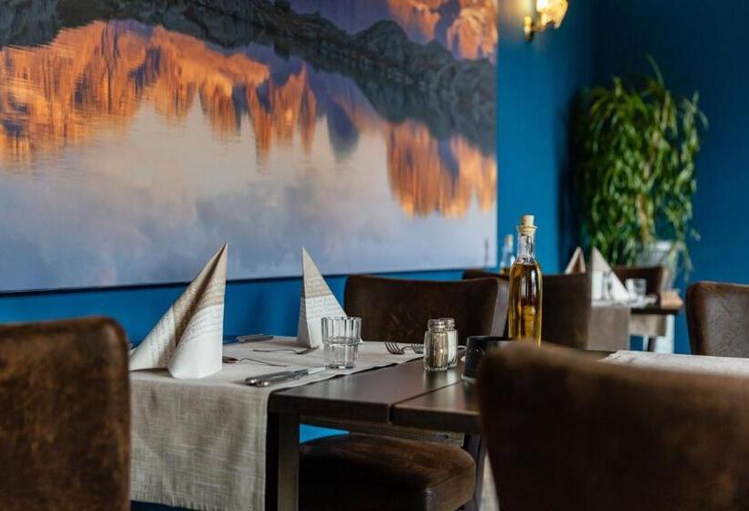 酒店 Lory Molveno Dolomiti