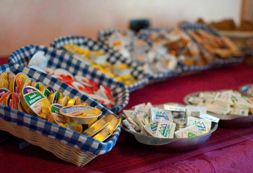 酒店 Lory Molveno Dolomiti